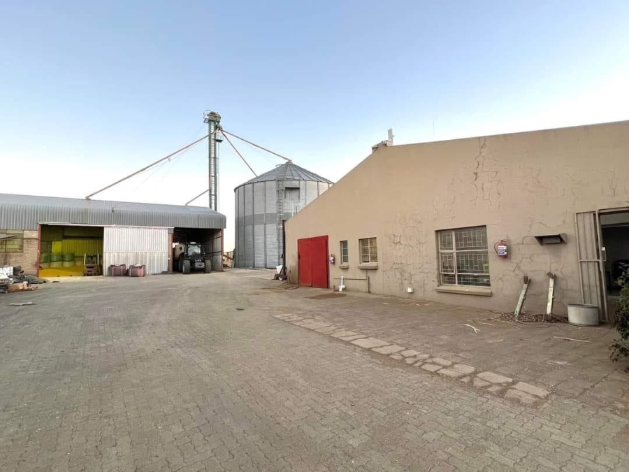 Commercial Property for Sale in Kestell Rural Free State